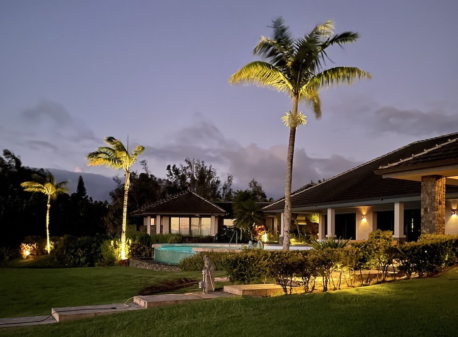 live-the-island-lifestyle-with-seamless-indoor-outdoor-automation